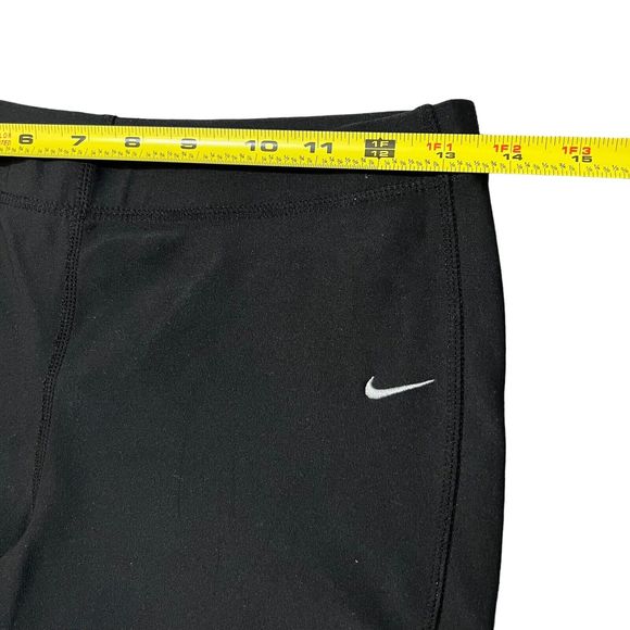 Nike Dri Fit Women’s Black cropped Yoga Pants Size Small - Picture 5 of 6